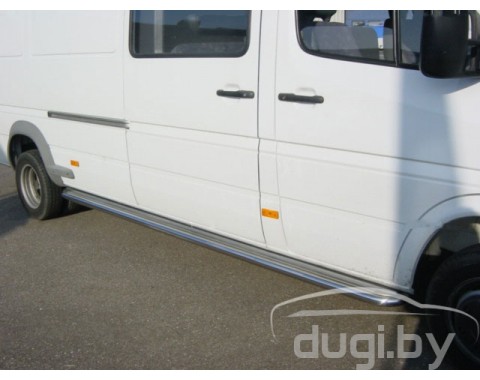 Боковые подножки (площадка) для Volkswagen LT (средняя база).